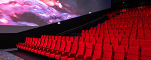 Wynajem sal kinowych na konferencję lub inne wydarzenia. 
Konferencja, szkolenie, prezentacja, spotkanie biznesowe, walne zgromadzenie, pokaz filmu, event prasowy lub jakiekolwiek inne wydarzenie korporacyjne może zyskać niczym hollywoodzki przebój! Sale kinowe Cinema City pomieszczą od 50 do 750 gości, a wielki ekran i aranżacja wnętrza skupią uwagę widowni na tym, co najważniejsze.